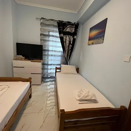 Paradise Luxury Nea Kallikrateia